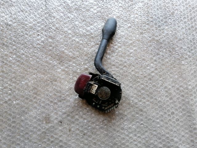 bontott VW GOLF III Bal Kormánykapcsoló Irányjelző