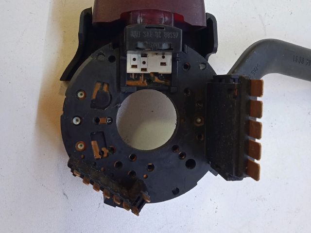 bontott VW GOLF III Bal Kormánykapcsoló Irányjelző