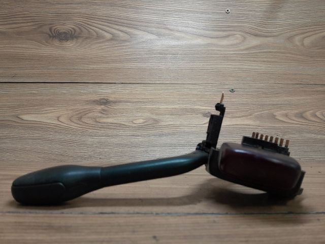 bontott VW GOLF III Bal Kormánykapcsoló Irányjelző