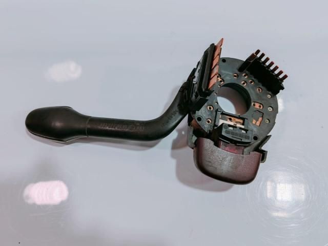 bontott VW GOLF III Bal Kormánykapcsoló Irányjelző