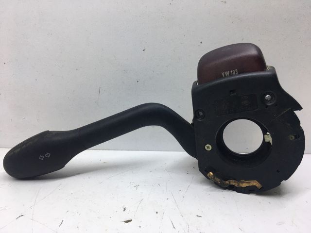 bontott VW GOLF III Bal Kormánykapcsoló Irányjelző