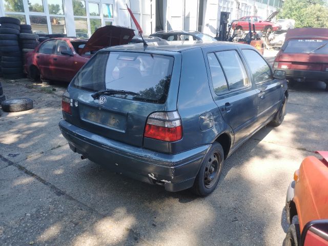 bontott VW GOLF III Csomagtérajtó (Részeivel)