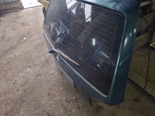 bontott VW GOLF III Csomagtérajtó (Részeivel)