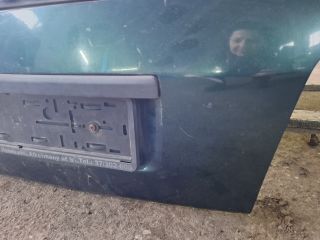 bontott VW GOLF III Csomagtérajtó (Részeivel)