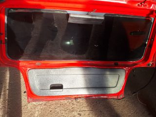 bontott VW GOLF III Csomagtérajtó (Részeivel)