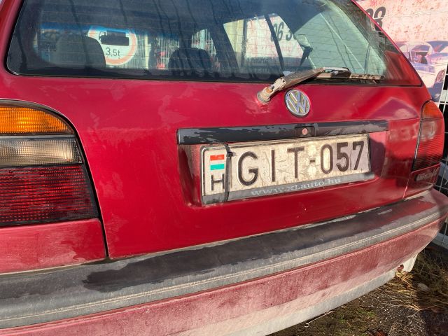 bontott VW GOLF III Csomagtérajtó (Üres lemez)