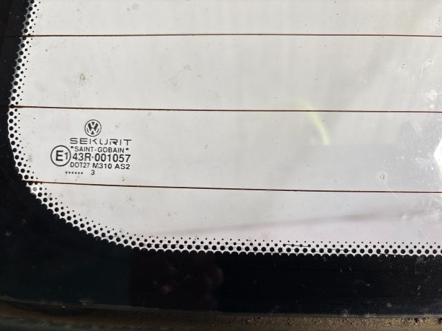 bontott VW GOLF III Csomagtérajtó (Üres lemez)