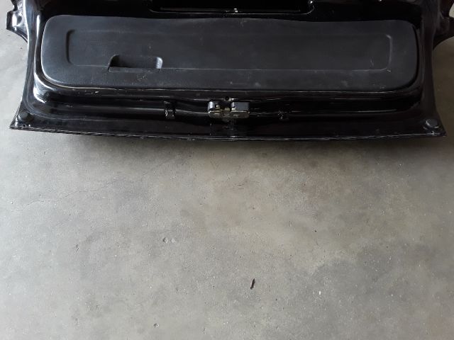 bontott VW GOLF III Csomagtérajtó (Üres lemez)