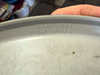 bontott VW GOLF III Dísztárcsa (1 db)