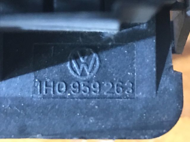 bontott VW GOLF III Előtét Ellenállás Fűtőmotor