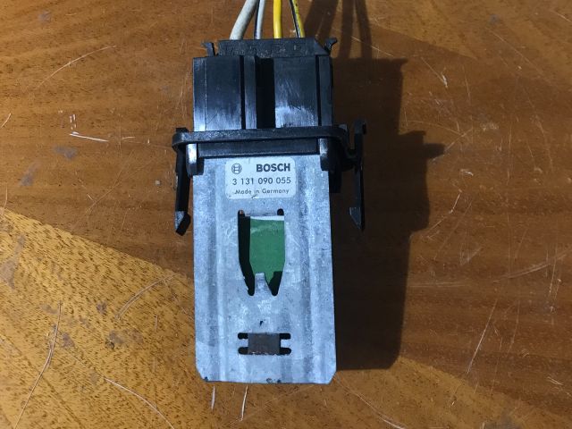 bontott VW GOLF III Előtét Ellenállás Fűtőmotor