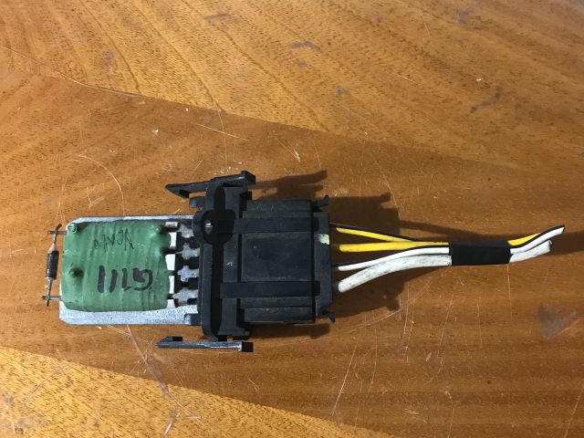 bontott VW GOLF III Előtét Ellenállás Fűtőmotor