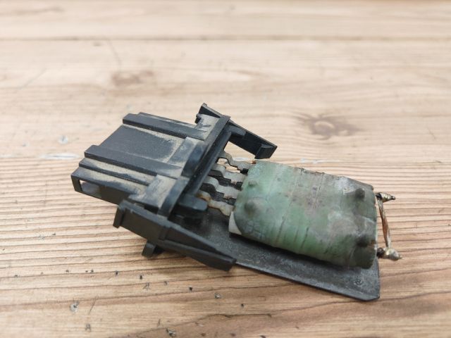 bontott VW GOLF III Előtét Ellenállás Fűtőmotor