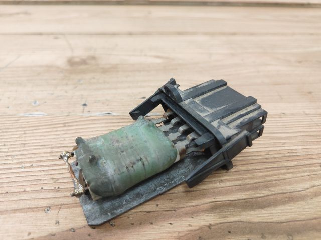 bontott VW GOLF III Előtét Ellenállás Fűtőmotor