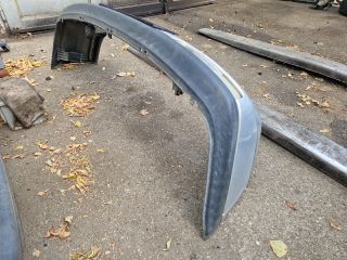 bontott VW GOLF III Első Lökhárító (Részeivel)