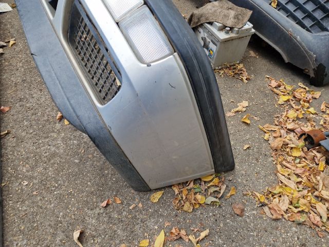 bontott VW GOLF III Első Lökhárító (Részeivel)