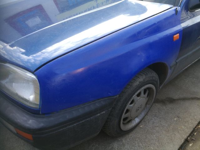 bontott VW GOLF III Első Lökhárító (Részeivel)