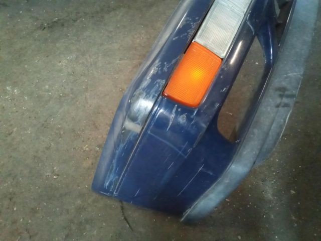 bontott VW GOLF III Első Lökhárító (Üresen)