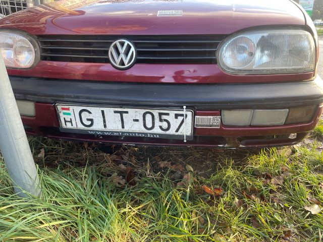 bontott VW GOLF III Első Lökhárító (Üresen)