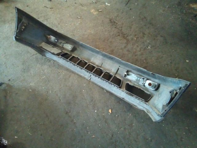 bontott VW GOLF III Első Lökhárító (Üresen)