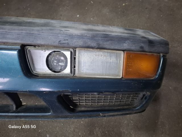 bontott VW GOLF III Első Lökhárító (Üresen)