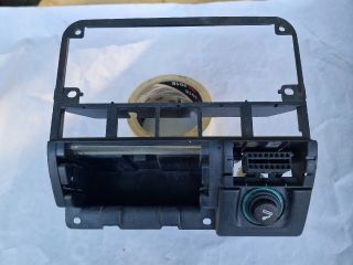 bontott VW GOLF III Fűtéskapcsoló Keret