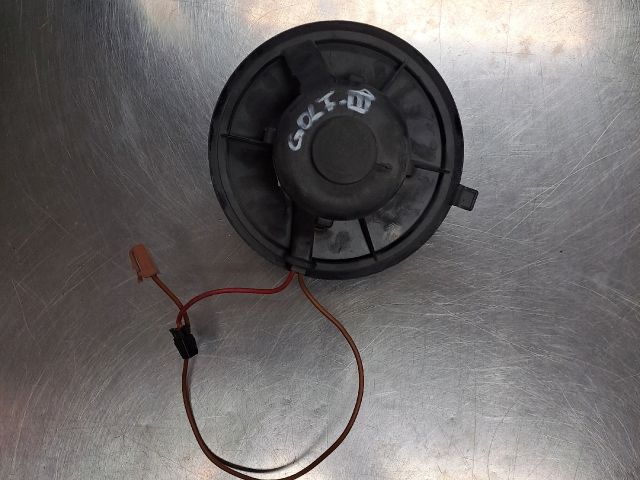 bontott VW GOLF III Fűtőmotor (Nem klímás)