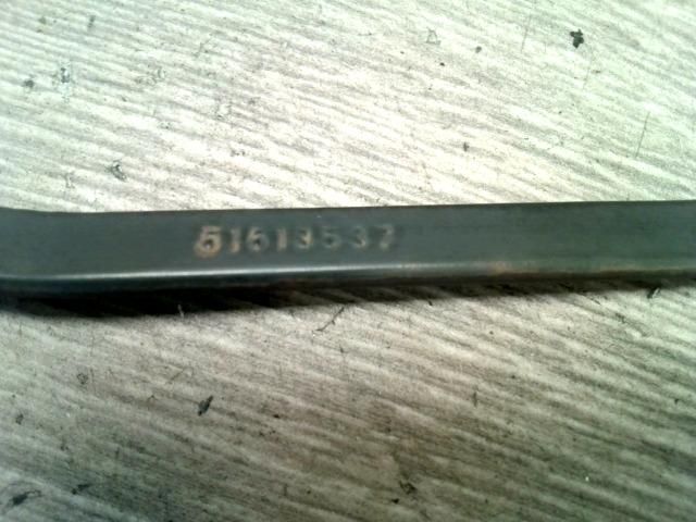 bontott VW GOLF III Hátsó Ablaktörlő Kar