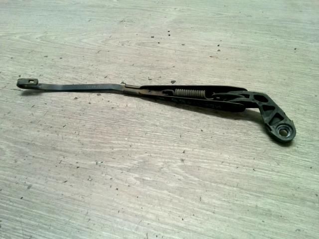 bontott VW GOLF III Hátsó Ablaktörlő Kar