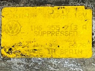 bontott VW GOLF III Hátsó Ablaktörlő Motor