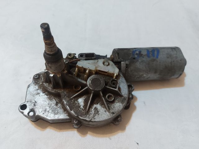 bontott VW GOLF III Hátsó Ablaktörlő Motor