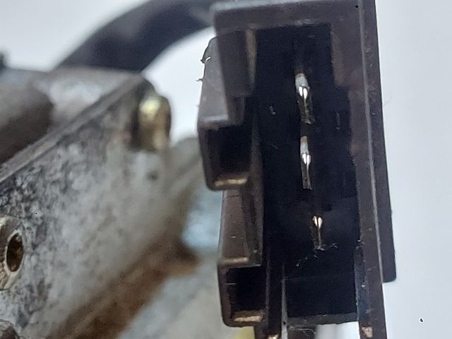 bontott VW GOLF III Hátsó Ablaktörlő Motor