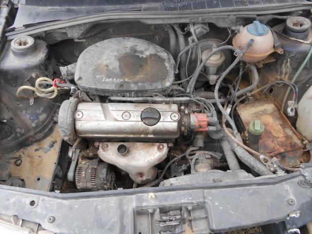 bontott VW GOLF III Hátsó Ablaktörlő Motor
