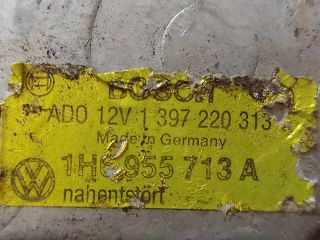 bontott VW GOLF III Hátsó Ablaktörlő Motor