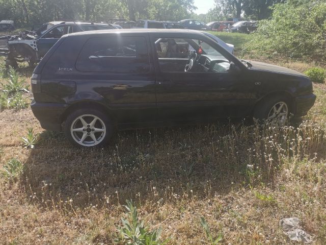 bontott VW GOLF III Hátsó Lökhárító (Részeivel)