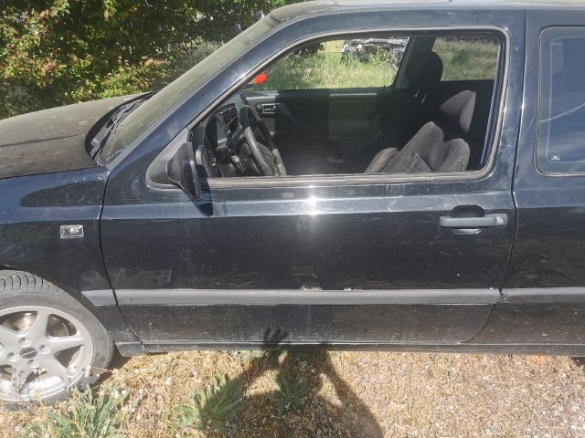 bontott VW GOLF III Hátsó Lökhárító (Részeivel)