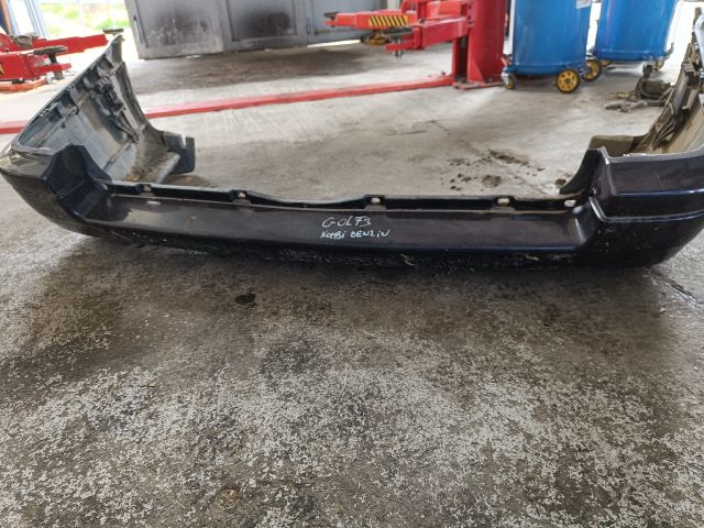 bontott VW GOLF III Hátsó Lökhárító (Részeivel)