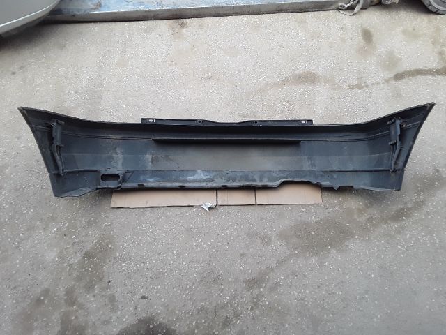 bontott VW GOLF III Hátsó Lökhárító (Részeivel)