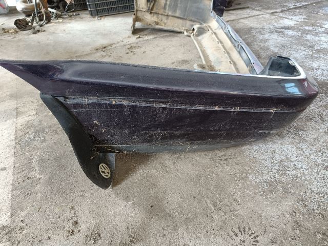 bontott VW GOLF III Hátsó Lökhárító (Részeivel)