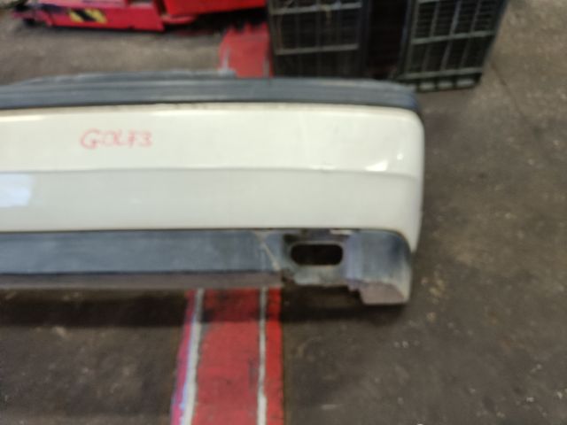 bontott VW GOLF III Hátsó Lökhárító (Részeivel)