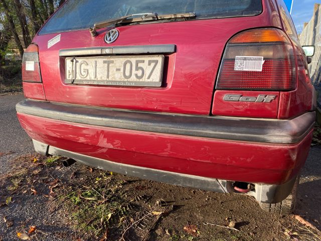 bontott VW GOLF III Hátsó Lökhárító (Részeivel)