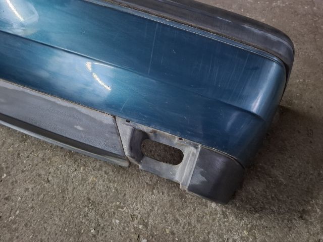 bontott VW GOLF III Hátsó Lökhárító (Üresen)