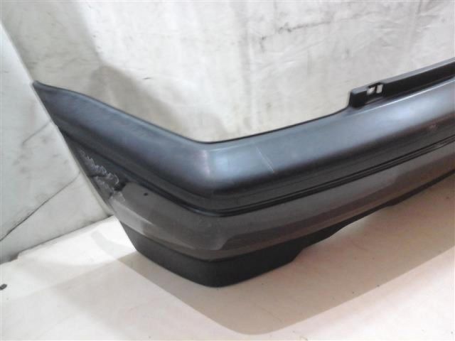 bontott VW GOLF III Hátsó Lökhárító (Üresen)