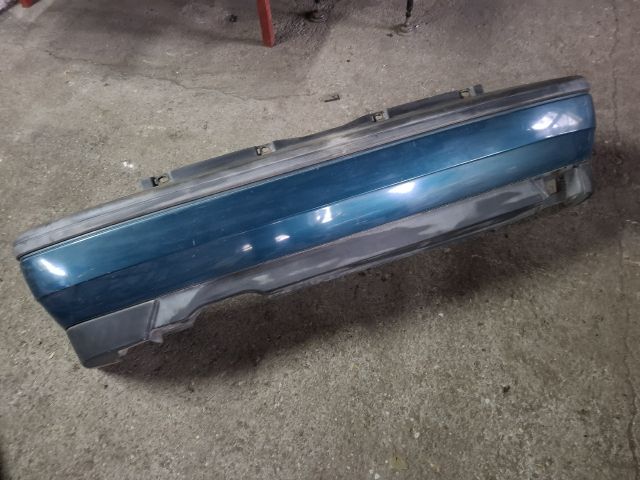 bontott VW GOLF III Hátsó Lökhárító (Üresen)