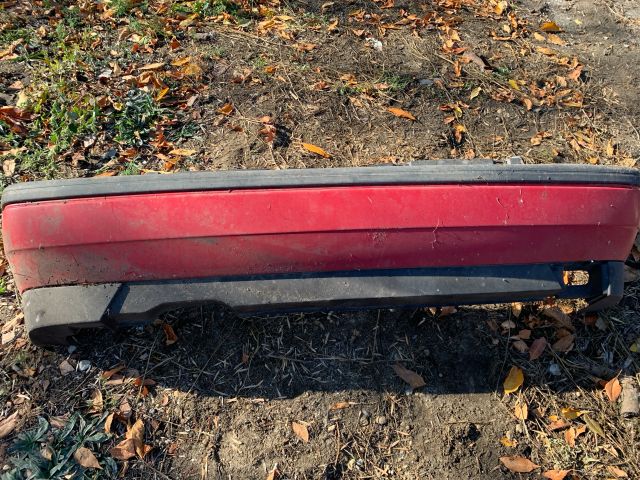 bontott VW GOLF III Hátsó Lökhárító (Üresen)