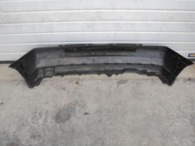 bontott VW GOLF III Hátsó Lökhárító (Üresen)