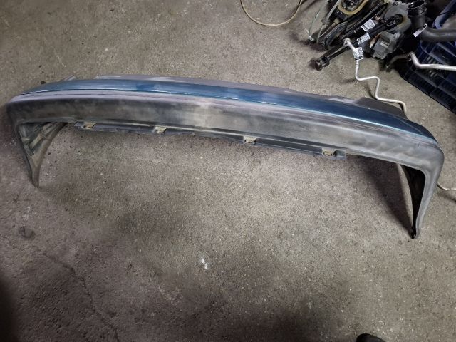 bontott VW GOLF III Hátsó Lökhárító (Üresen)