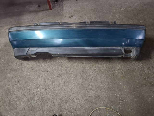 bontott VW GOLF III Hátsó Lökhárító (Üresen)