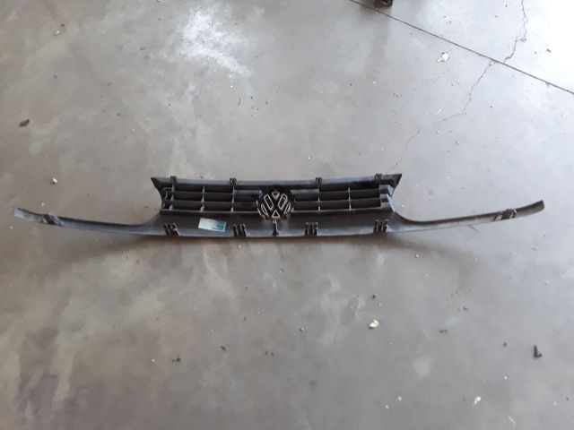 bontott VW GOLF III Hűtőrács