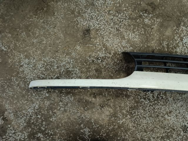 bontott VW GOLF III Hűtőrács